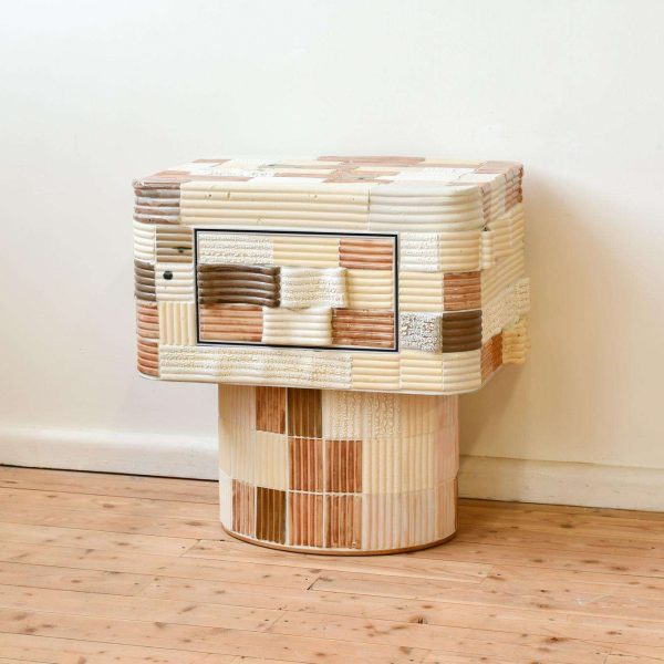 Pair of Sarcophagus Bedside Tables in Sculpted Ceramics and Wood - Image 7